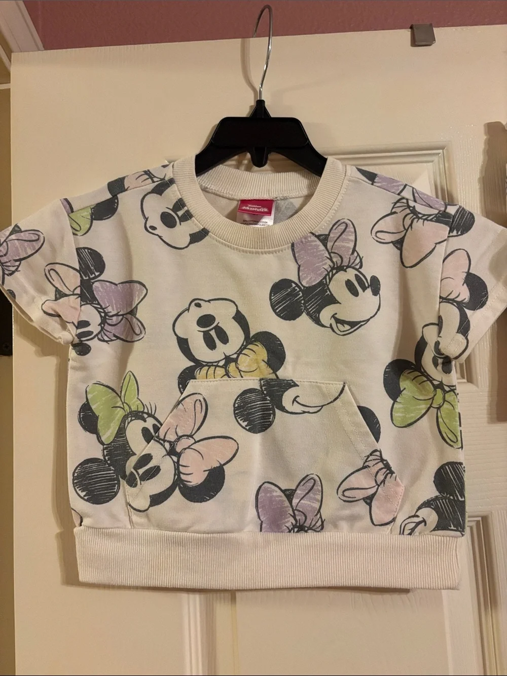 Cream Minnie Mouse Print Sweatshirt & Shorts Set - Pastel Bows